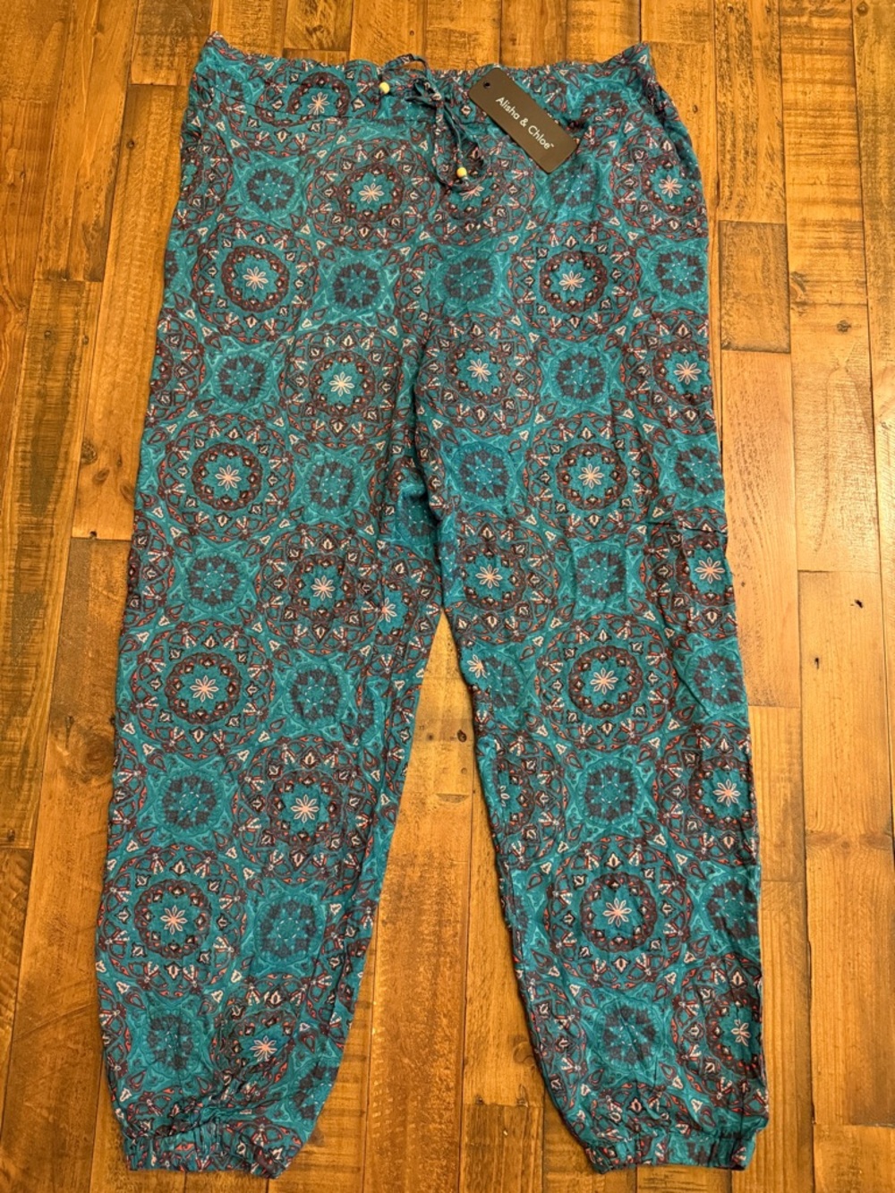 Alisha & Chloe Teal & Pink Medallion Print Elastic Waist & Cuff Lounge Pants NWT